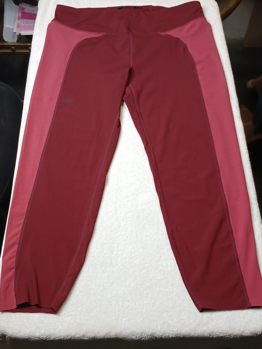 Janji Two-Tone Burgundy and Rose Athletic Leggings - Women